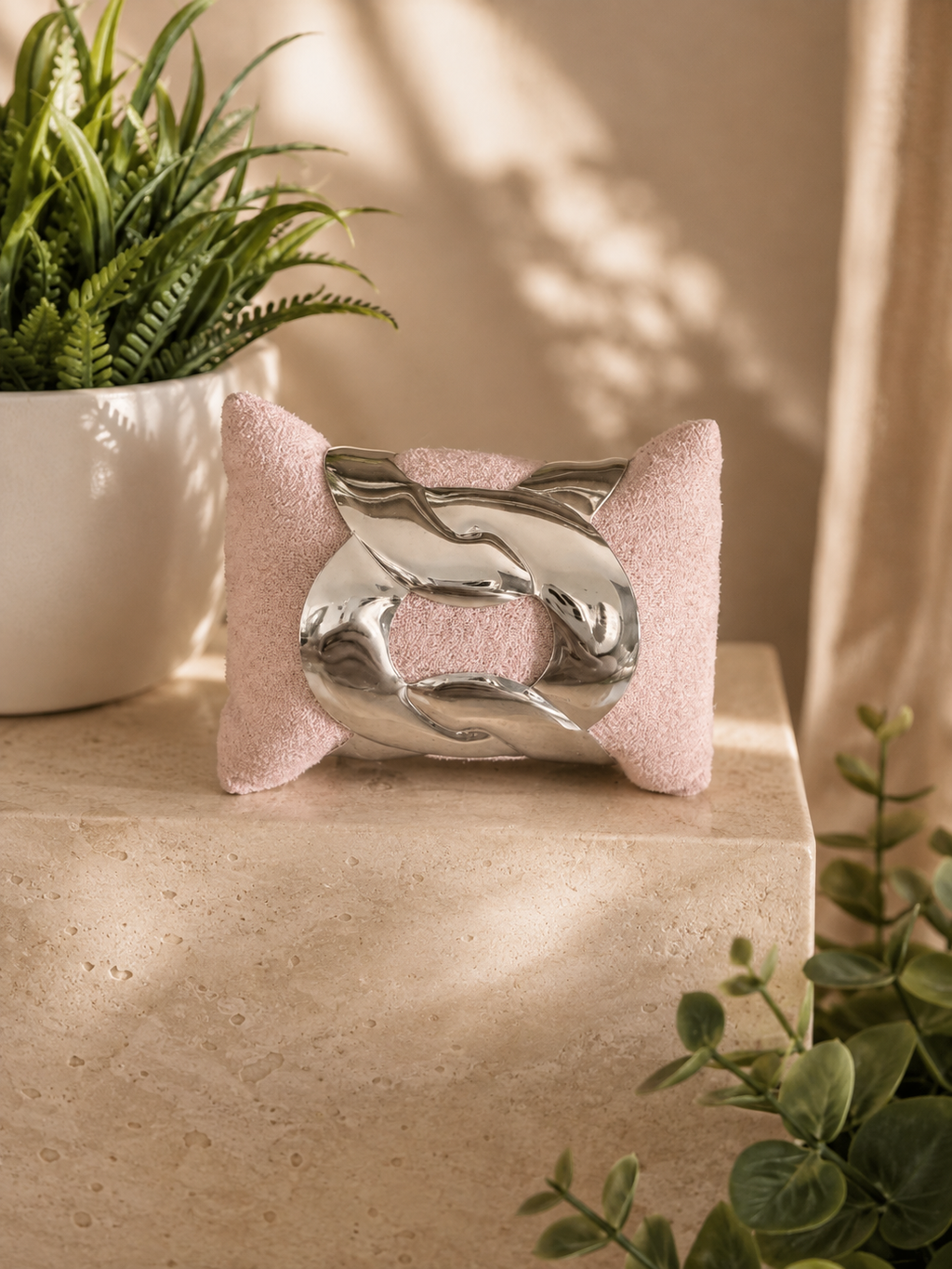 🩶 Bracelet manchette sculptural argenté