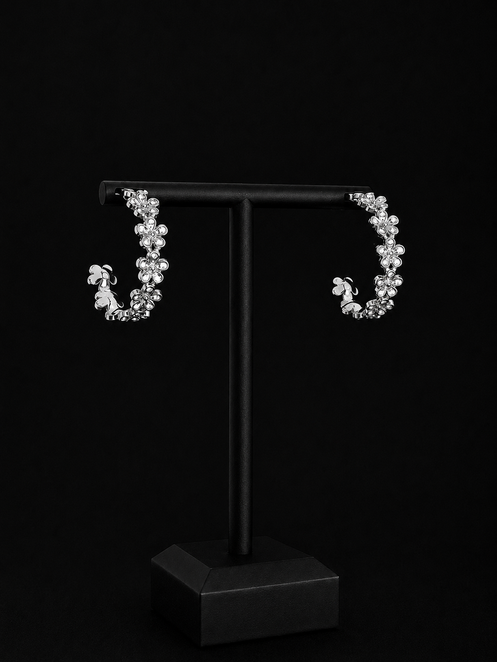 Boucles d’oreilles Créoles Fleuries Argentées