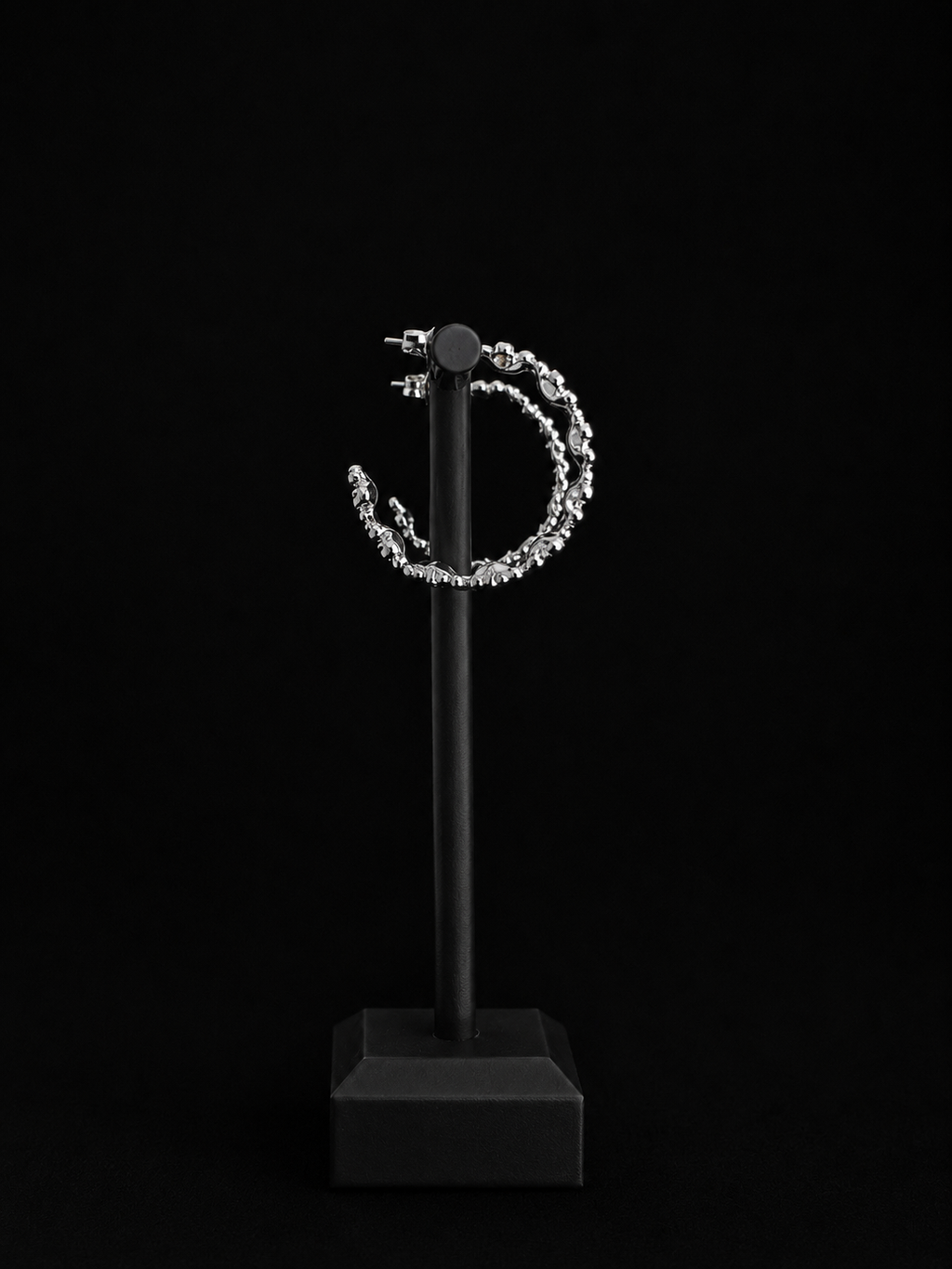 Boucles d’oreilles Créoles Fleuries Argentées