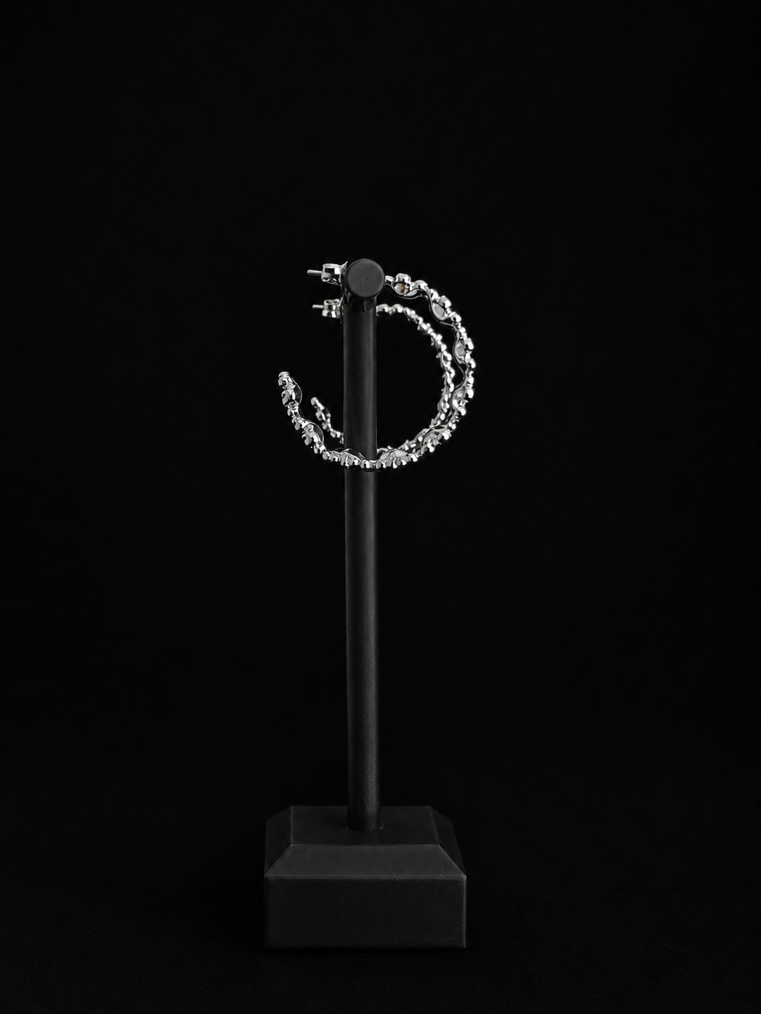 Boucles d’oreilles Créoles Fleuries Argentées